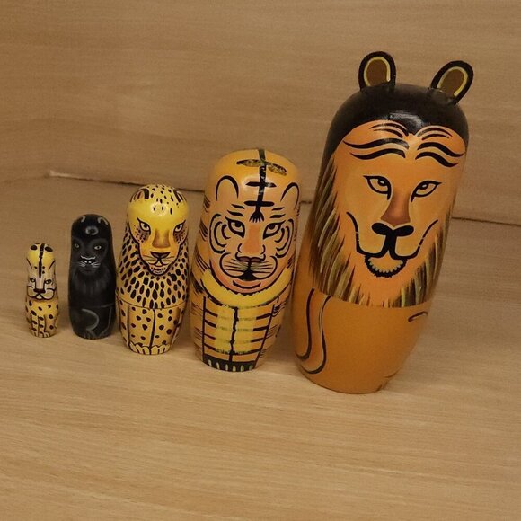 Bits And Pieces Lamar & His Pride Nesting Wildcats - Picture 3 of 3